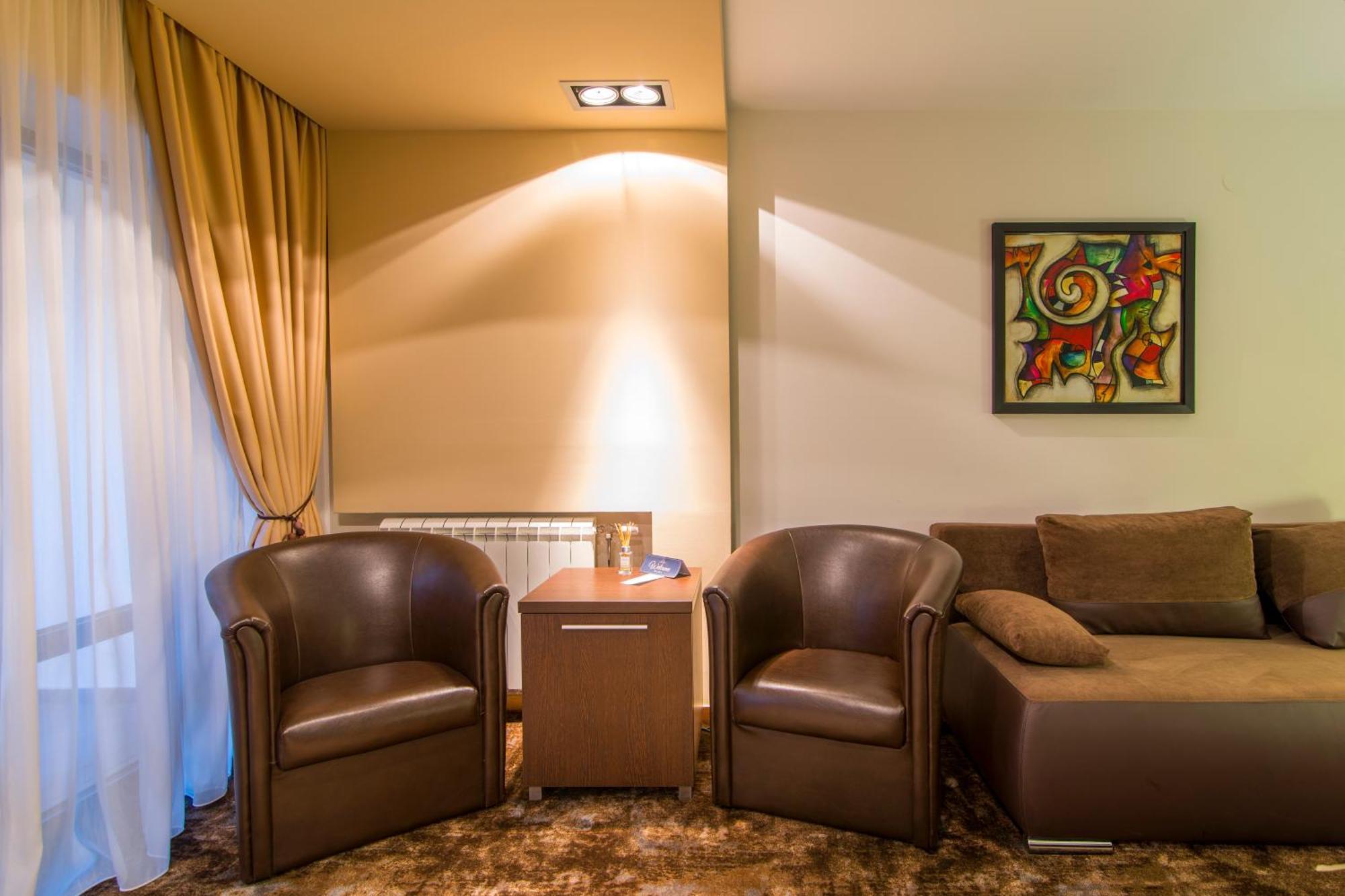 Guest House Panorama Aqualux With Free Parking Novi Sad Habitación foto